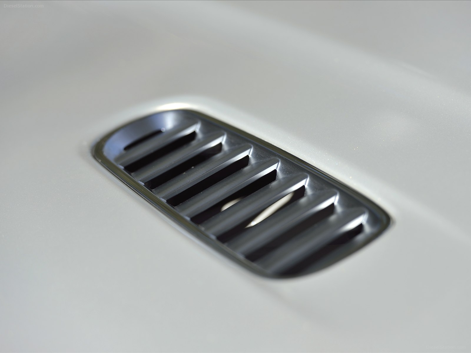 Aston Martin DB9 2013